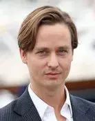 Tom Schilling
