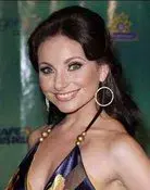 Elizabeth Álvarez