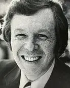 Lew Horn