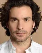 Santiago Cabrera