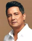 Richard Gomez
