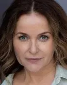Julia Sawalha