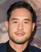 Raymond Lee
