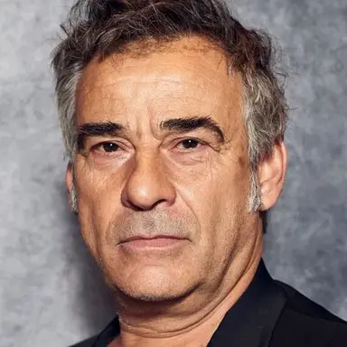 Eduard Fernández