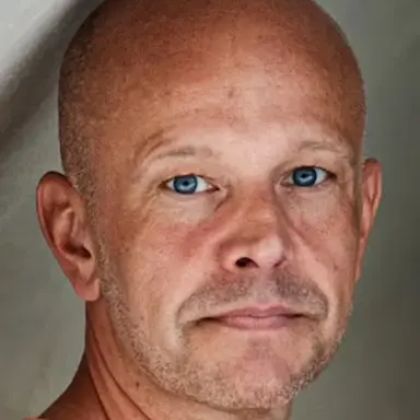 Fredrik Hallgren