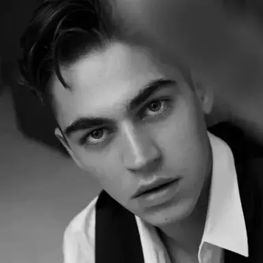 Hero Fiennes Tiffin