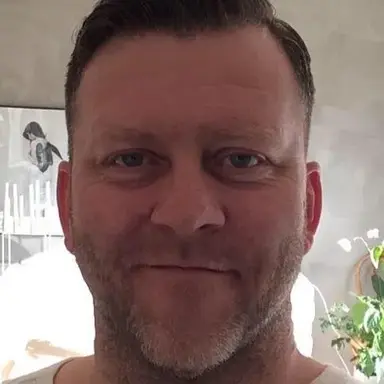 Jone Hope Larsen