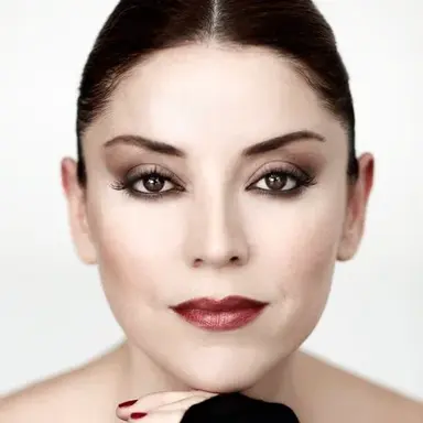 Aşkın Nur Yengi