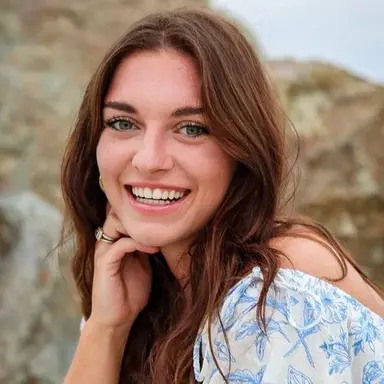Nicole Foster