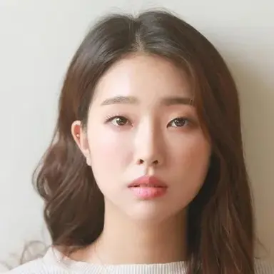 Lee Bom-so-ri