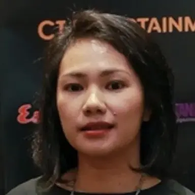 Tia Hasibuan