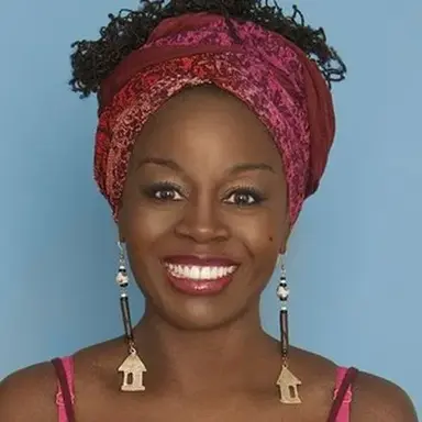 Akosua Busia