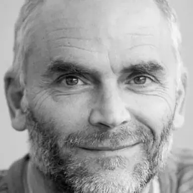 Giles King