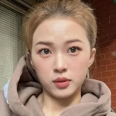 Kira Tsao