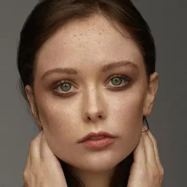 Suzanna Son