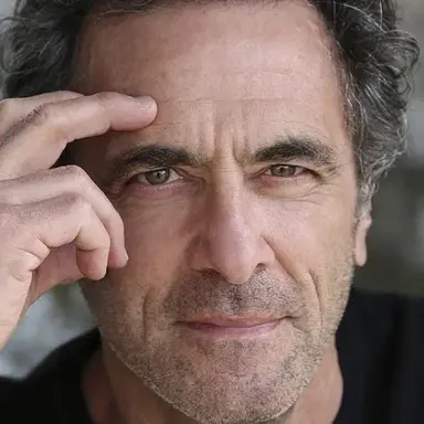 Robin Thomas