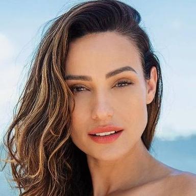 Valeska Castillo