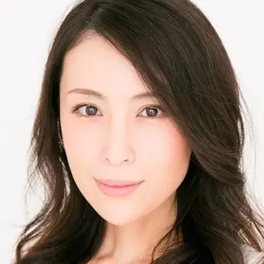 Akiko Hinagata