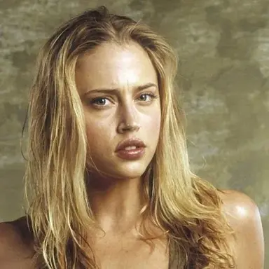 Estella Warren