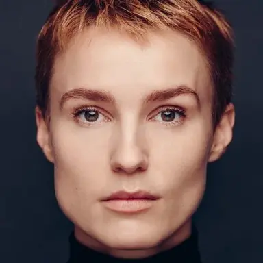 Amanda Collin