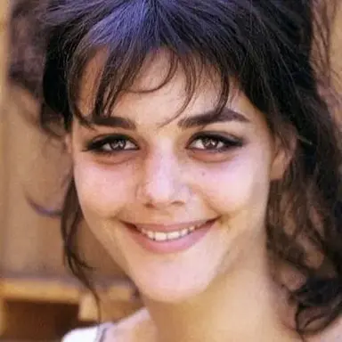 Tina Aumont