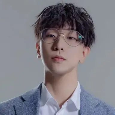Jing Xiang Shei Yi
