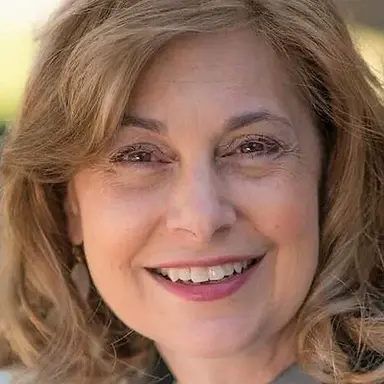 Leslie Dianne