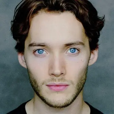 Toby Regbo