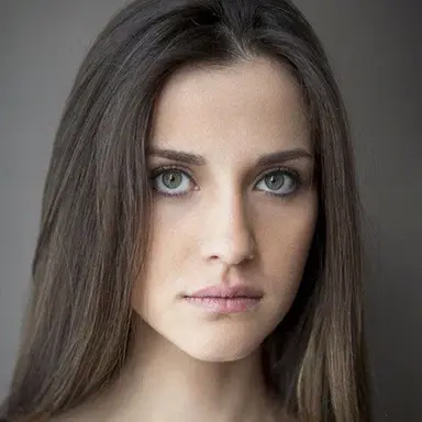 İrem Helvacıoğlu