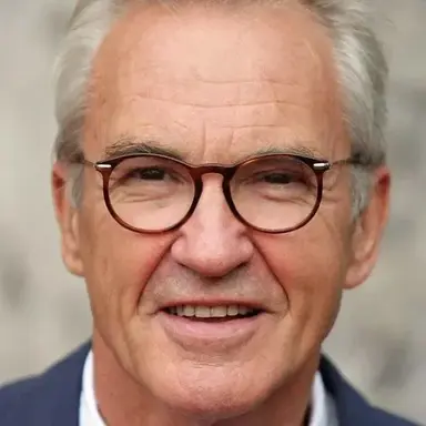 Larry Lamb