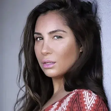 Liana Mendoza
