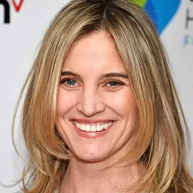 Isabel Gillies