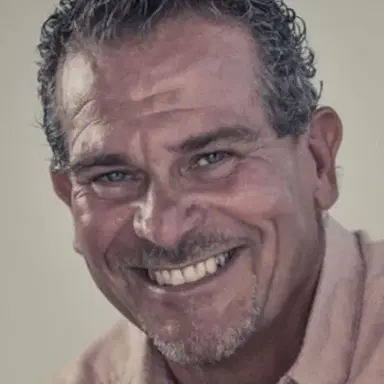Lee Simmons
