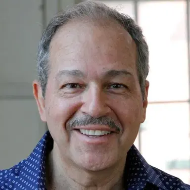 Gilbert Cruz