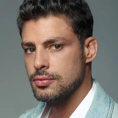 Cauã Reymond
