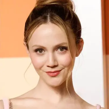 Iris Apatow