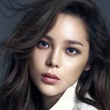 Park Si-yeon