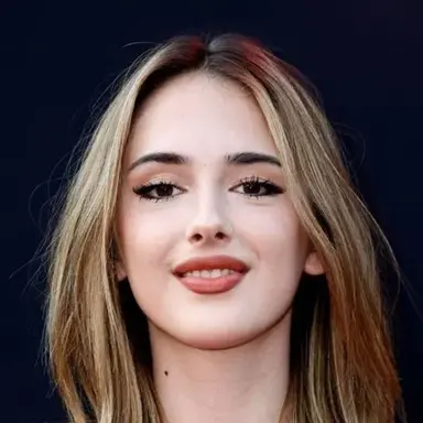 Julia Butters