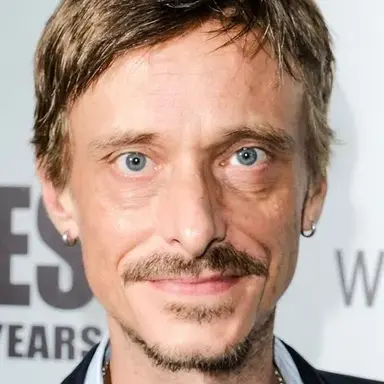 Mackenzie Crook