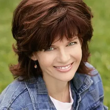 Laura Summer