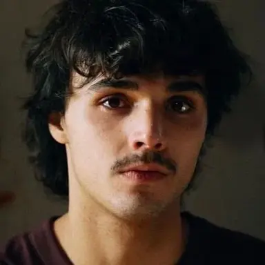 Enzo Oliver