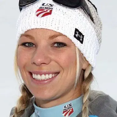Lacy Schnoor