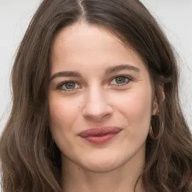 Rebecca Marder