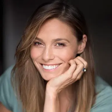 Zoe Naylor