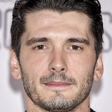 Yon González