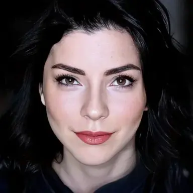 Merve Boluğur