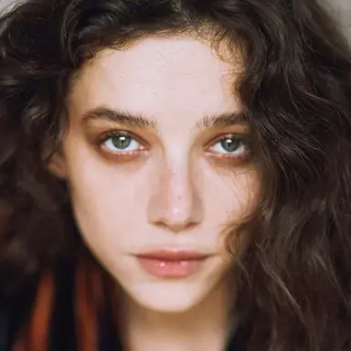 Zoé Adjani