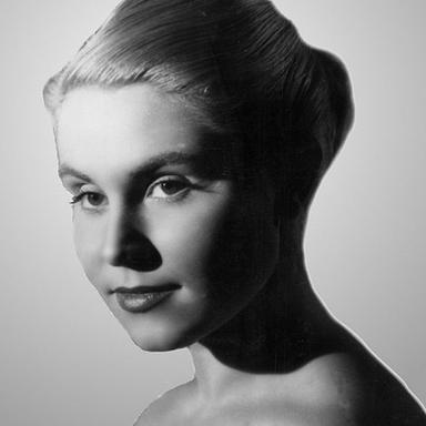 Nadine Basile