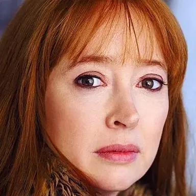 Lucinda Clare