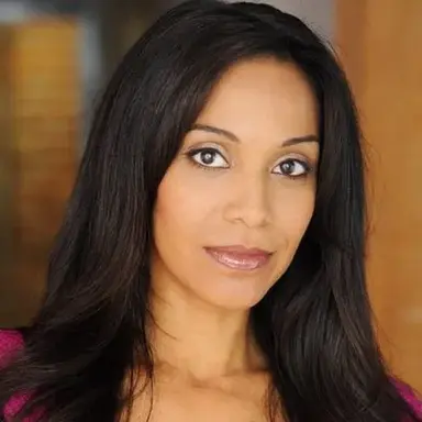 Lucia Walters